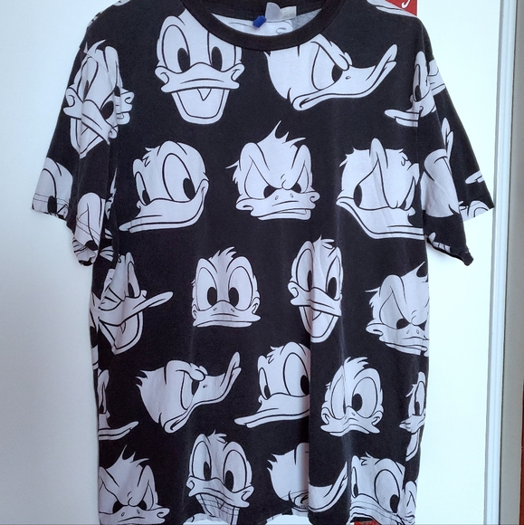 Disney Donald Duck All Over Print Tee. Medium. - Picture 1 of 4